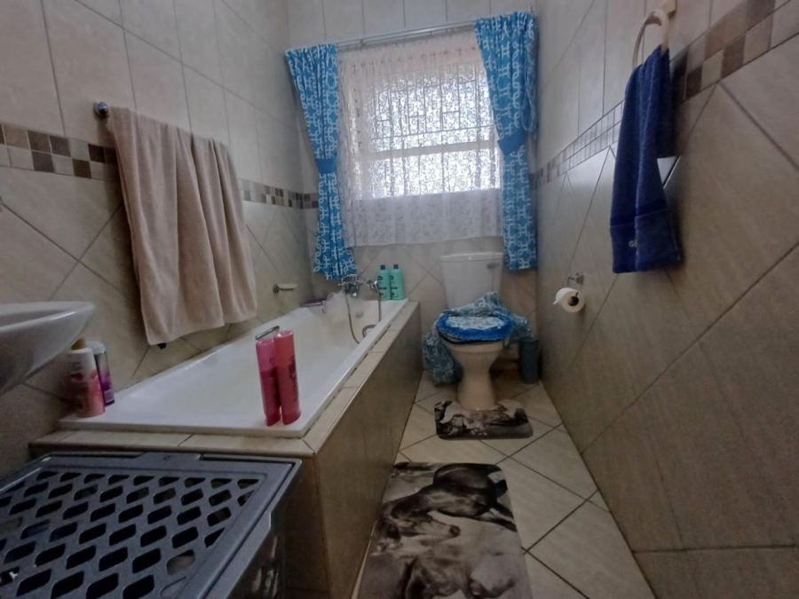 3 Bedroom Property for Sale in Neserhof North West